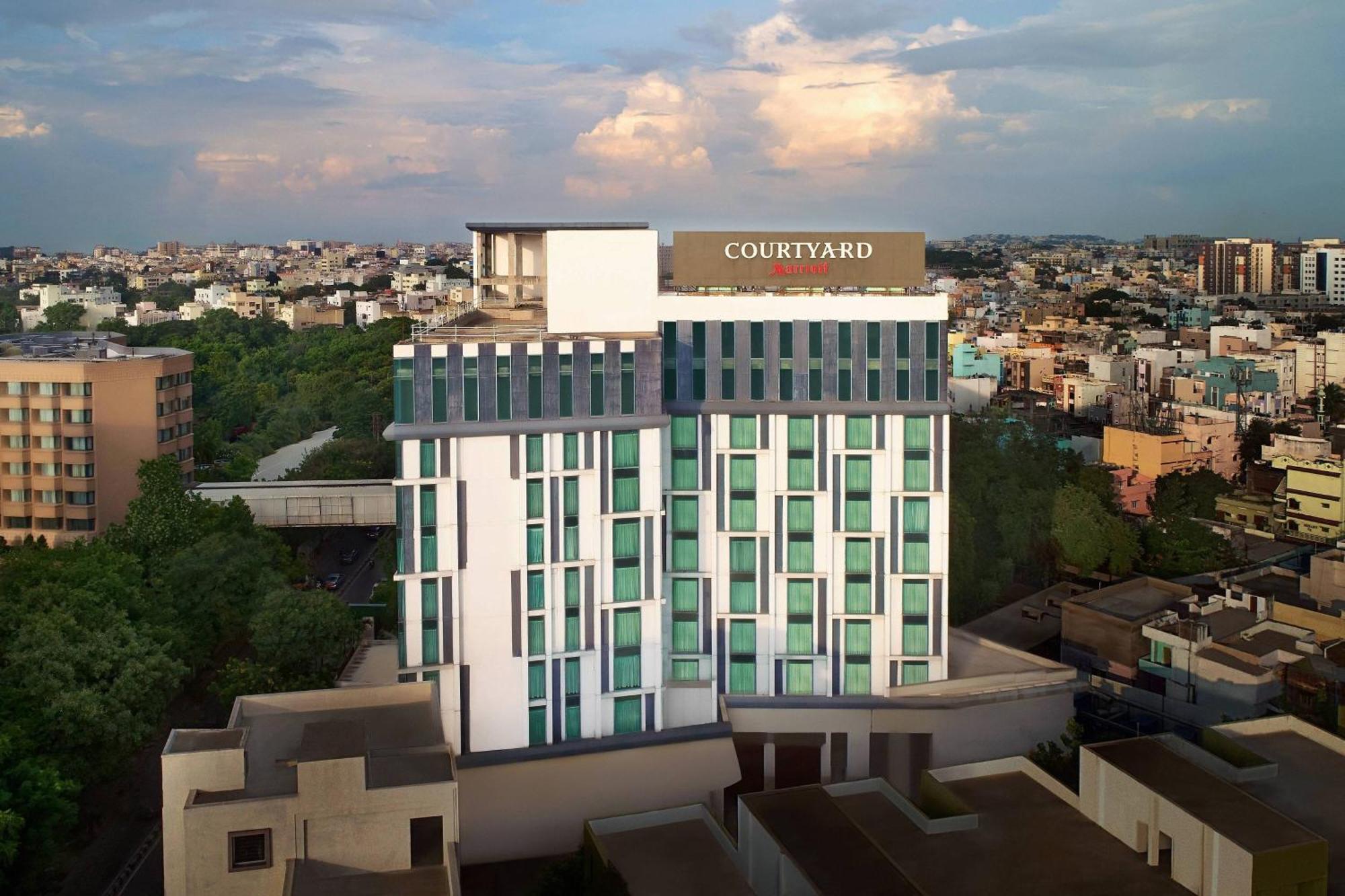 كورت يارد حيدر أباد المظهر الخارجي الصورة Courtyard by Marriott, Hyderabad